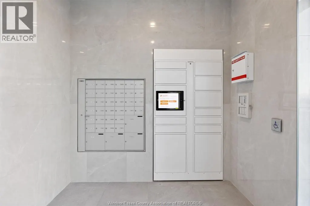 1740 SPRUCEWOOD Unit# 203