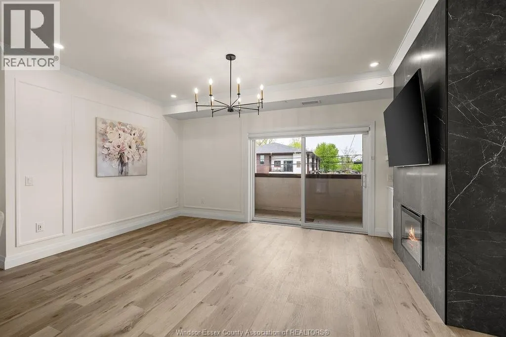 1740 SPRUCEWOOD Unit# 203