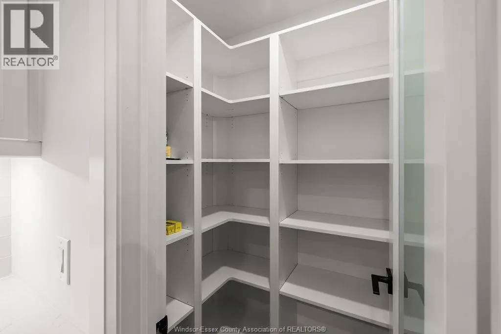1740 SPRUCEWOOD Unit# 203
