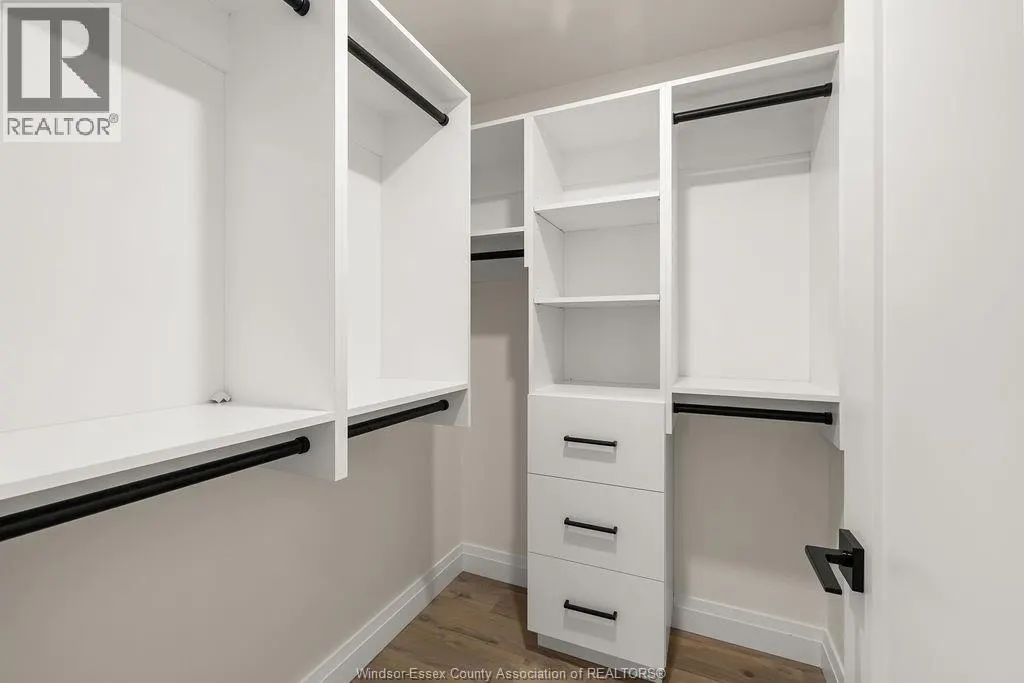 1740 SPRUCEWOOD Unit# 203