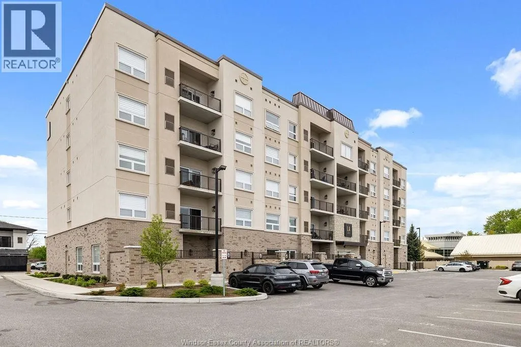 1740 SPRUCEWOOD Unit# 203