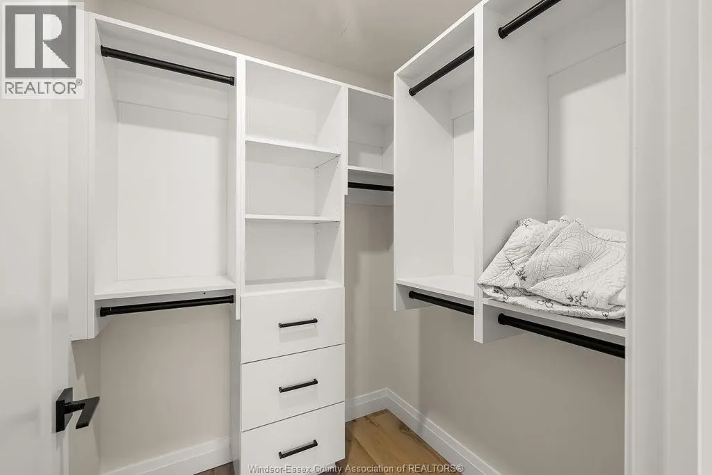 1740 SPRUCEWOOD Unit# 203