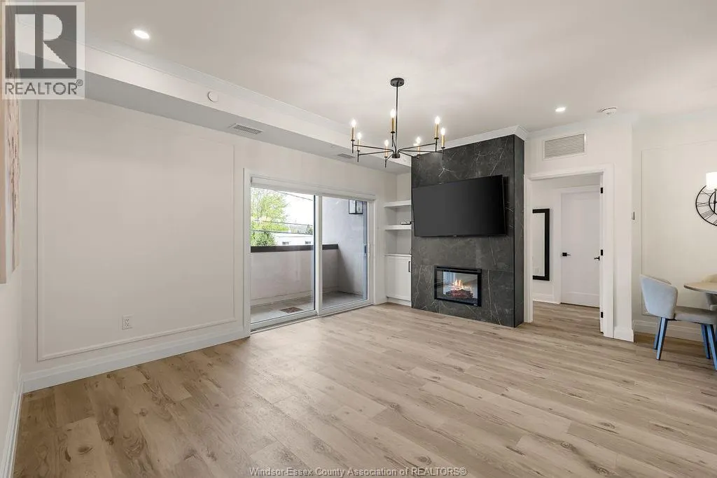1740 SPRUCEWOOD Unit# 203