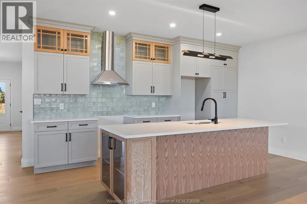 111 ERIE ISLE COURT