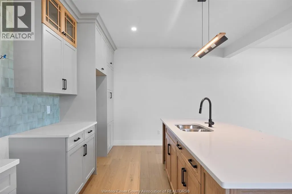 111 ERIE ISLE COURT