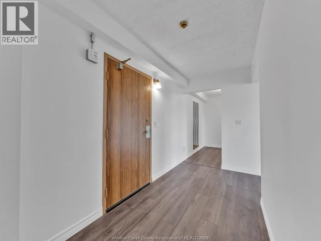 3950 WYANDOTTE STREET East Unit# 505