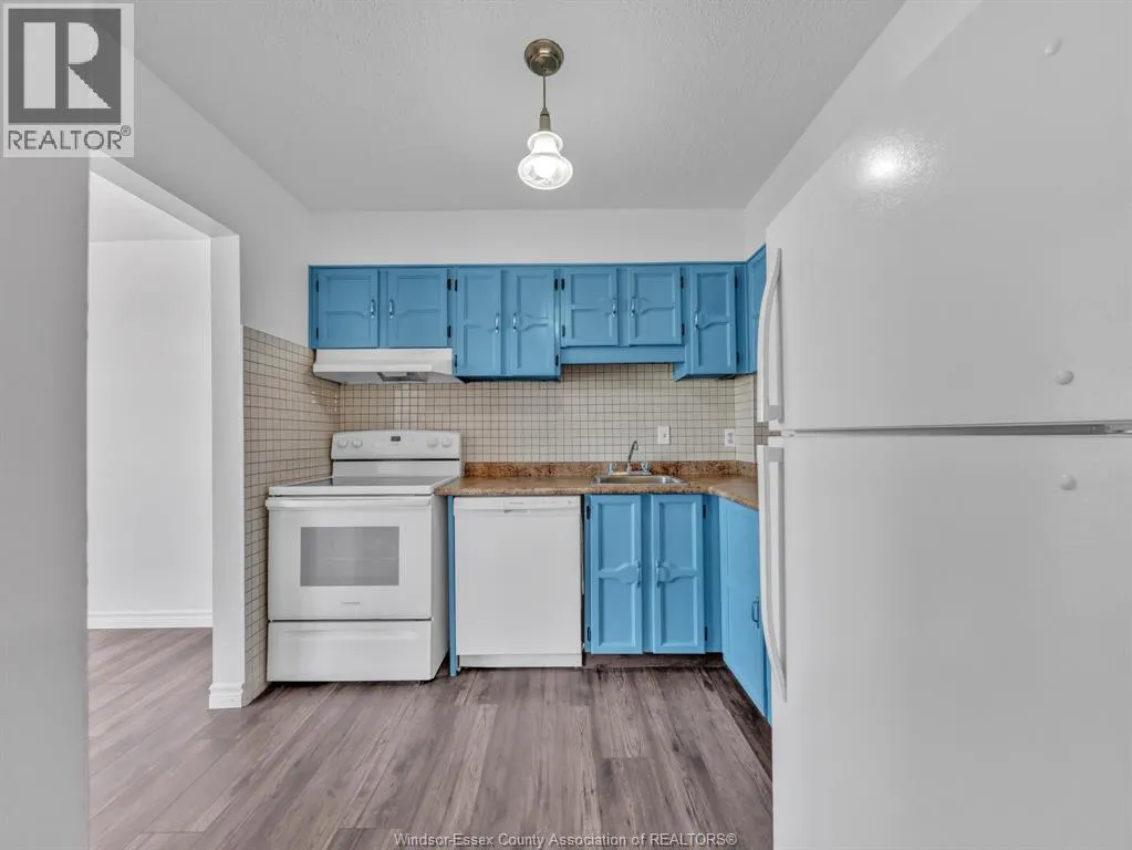 3950 WYANDOTTE STREET East Unit# 505