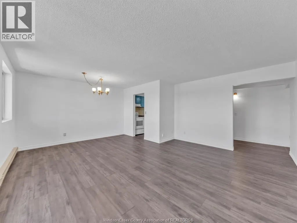 3950 WYANDOTTE STREET East Unit# 505