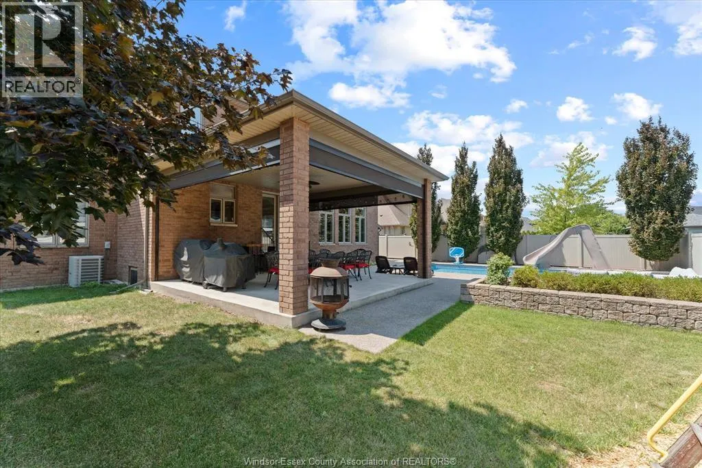 1108 REGENCY CRESCENT