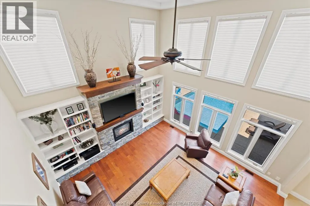 1108 REGENCY CRESCENT
