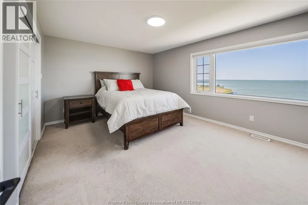13902 RIVERSIDE DRIVE