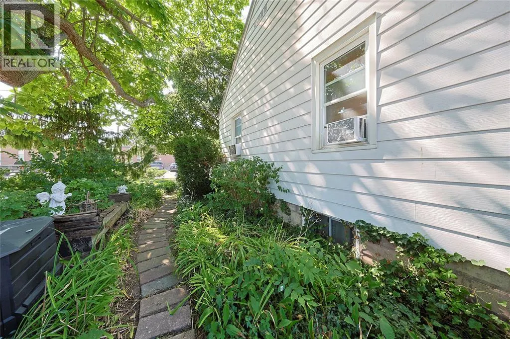 304 LORNE AVENUE
