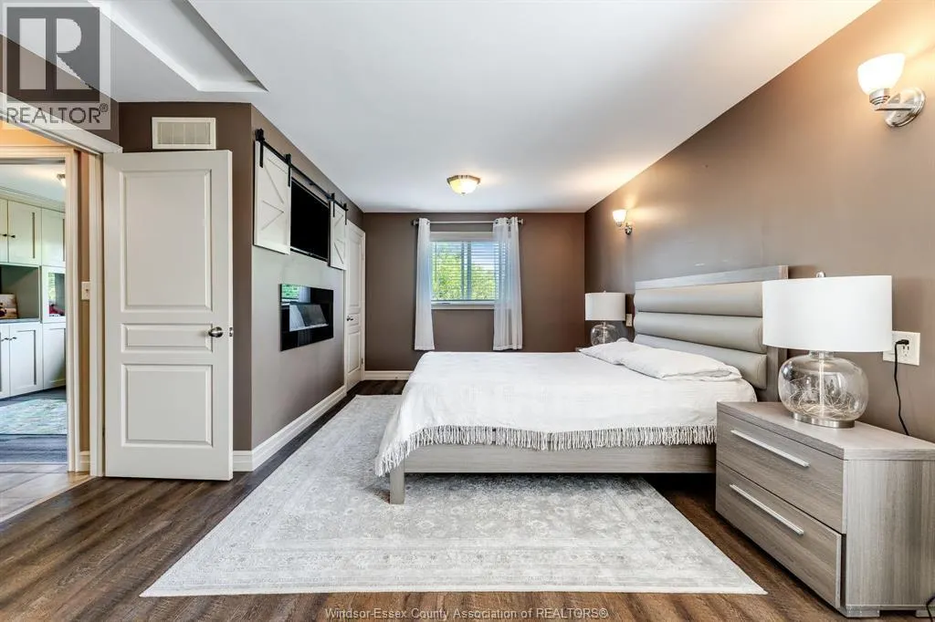 211 Dieppe CRESCENT