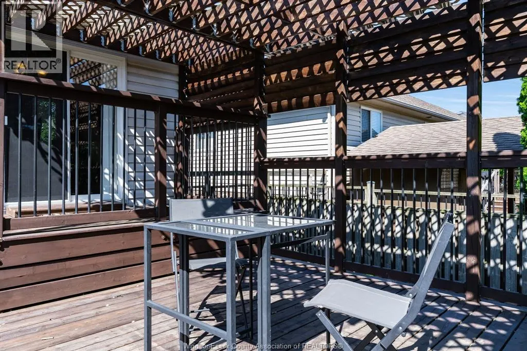 211 Dieppe CRESCENT