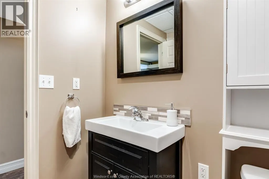 211 Dieppe CRESCENT