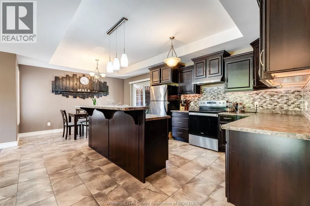 211 Dieppe CRESCENT