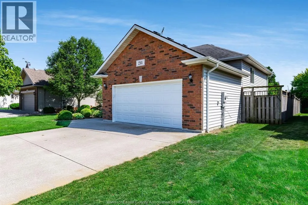 211 Dieppe CRESCENT