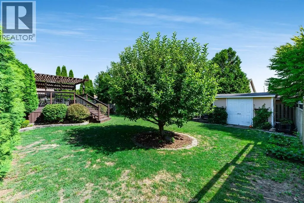 211 Dieppe CRESCENT