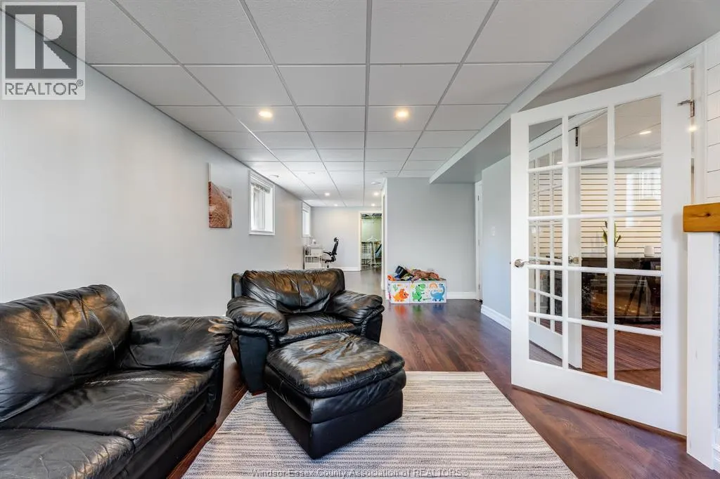 211 Dieppe CRESCENT