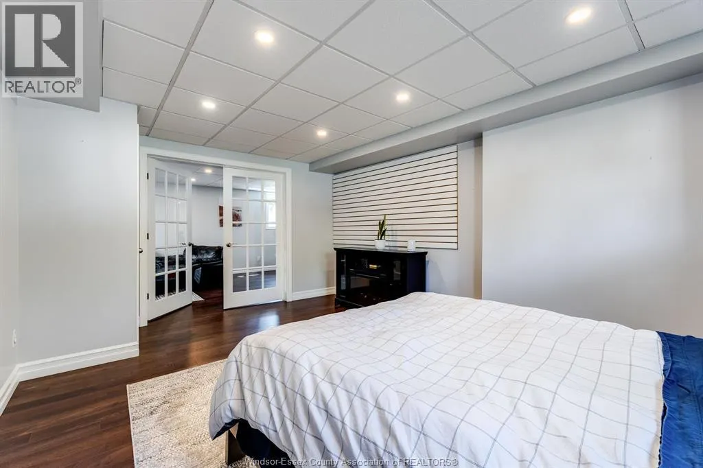 211 Dieppe CRESCENT