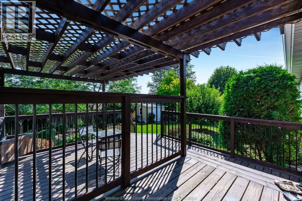 211 Dieppe CRESCENT
