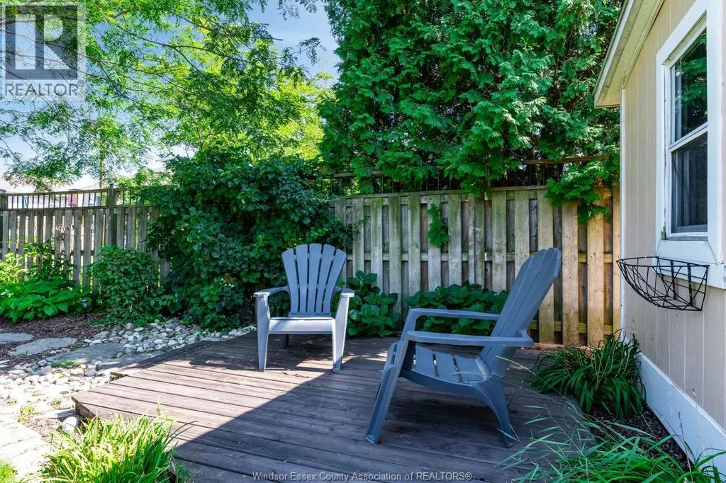 211 Dieppe CRESCENT