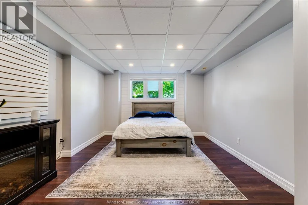 211 Dieppe CRESCENT