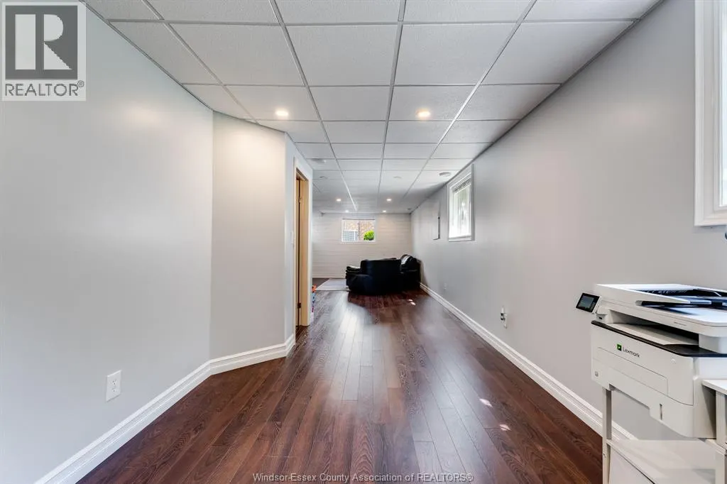 211 Dieppe CRESCENT