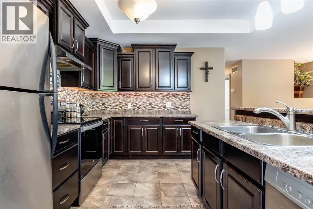 211 Dieppe CRESCENT