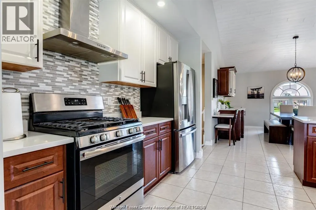 986 PORRONE DRIVE