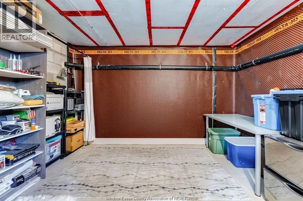 986 PORRONE DRIVE