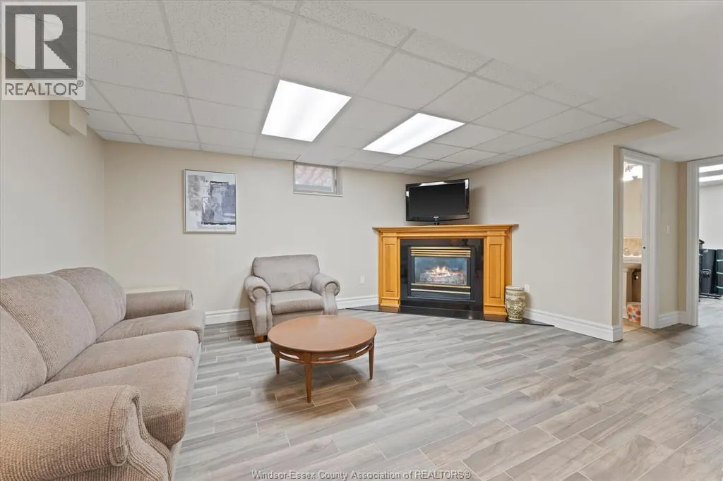 2198 SUZANNE STREET