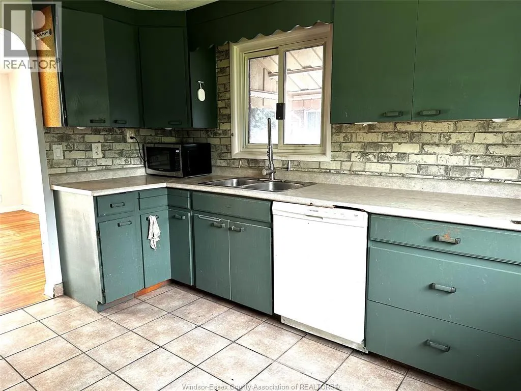3615 Longfellow
