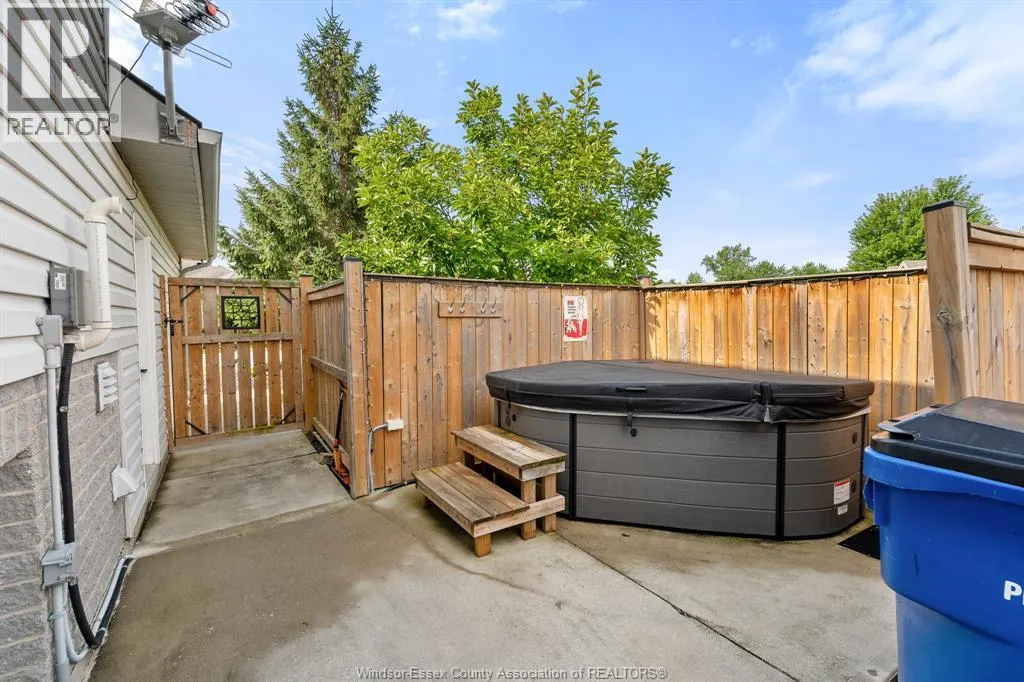 187 Mousseau CRESCENT