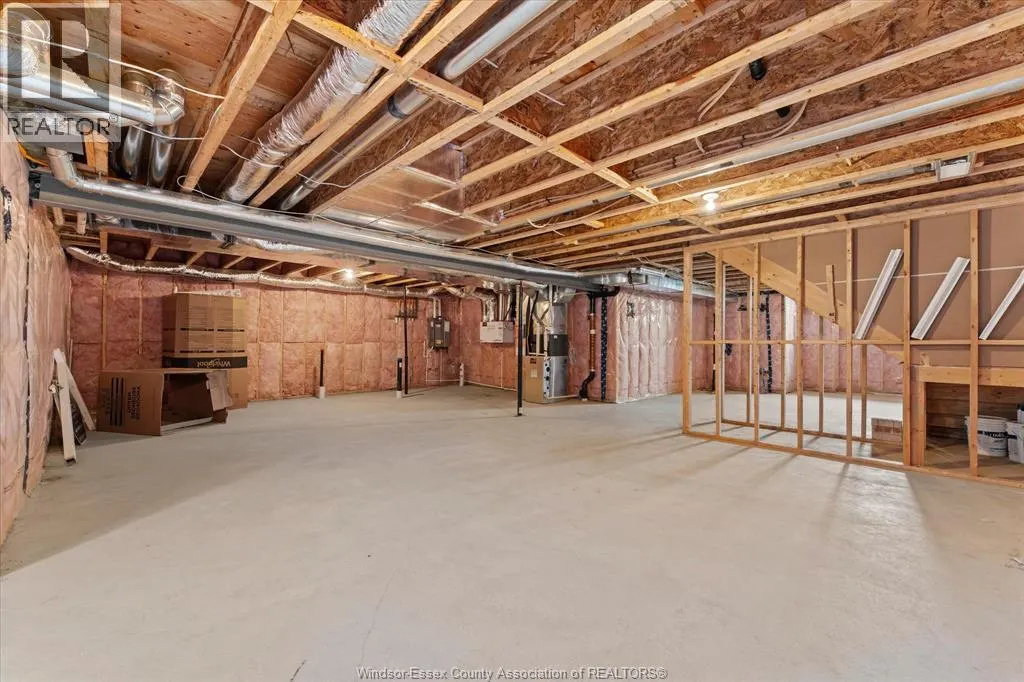 262 LIVINGSTONE CRESCENT