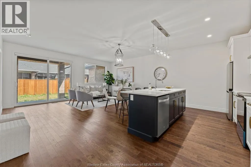 262 LIVINGSTONE CRESCENT