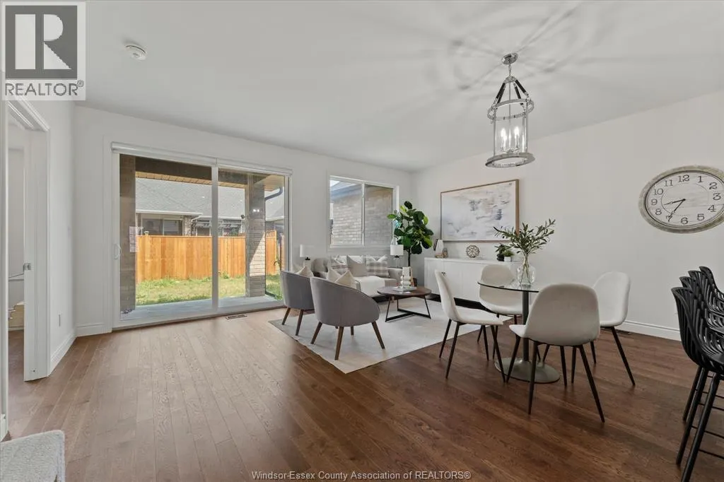 262 LIVINGSTONE CRESCENT