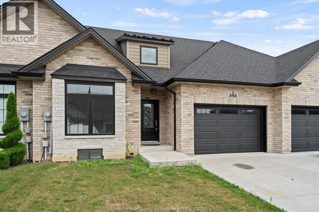 262 LIVINGSTONE CRESCENT