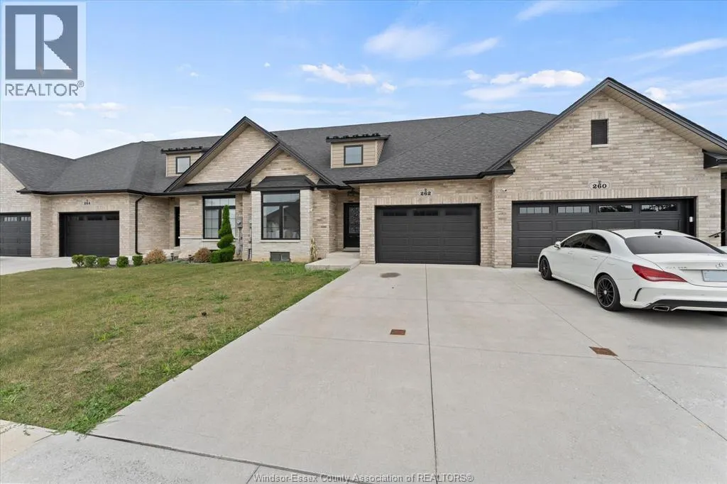 262 LIVINGSTONE CRESCENT