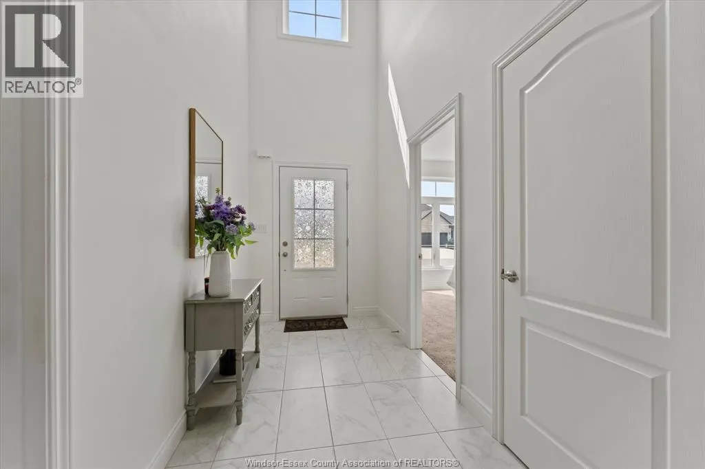262 LIVINGSTONE CRESCENT