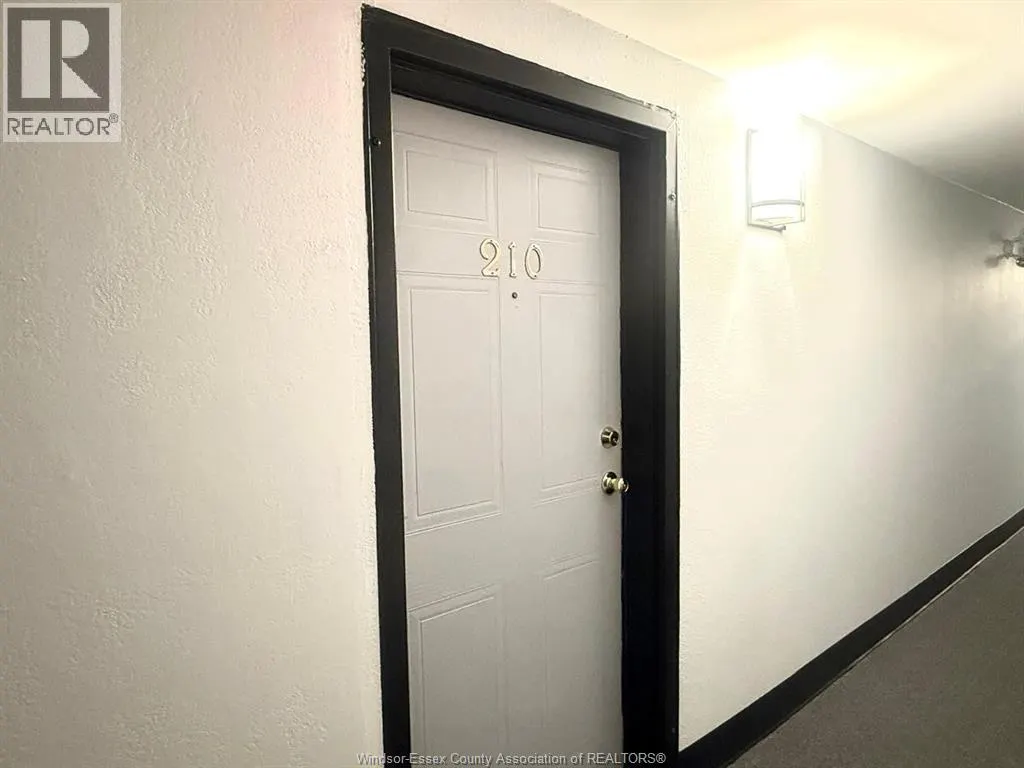 739 DEVERON CRESCENT Unit# 210