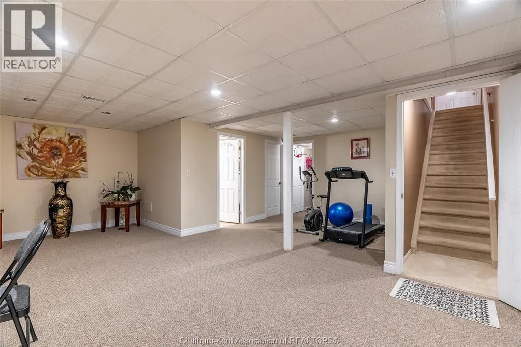 154 Semenyn AVENUE Unit# 24