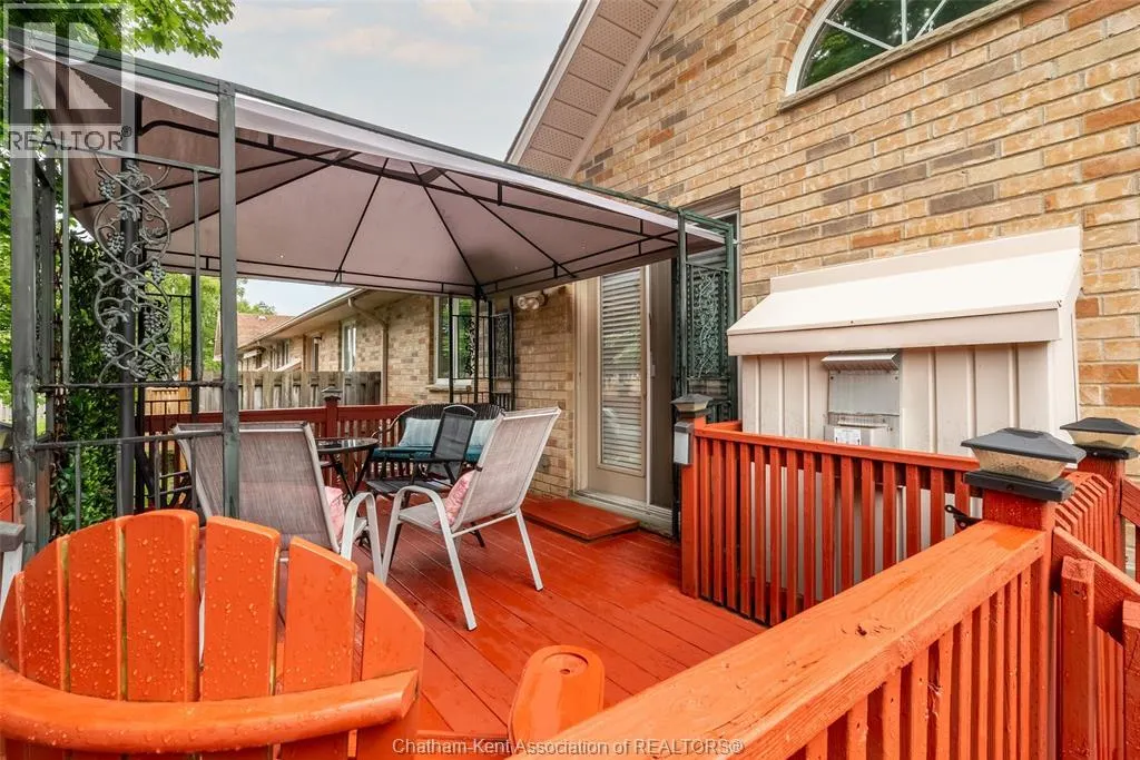 154 Semenyn AVENUE Unit# 24