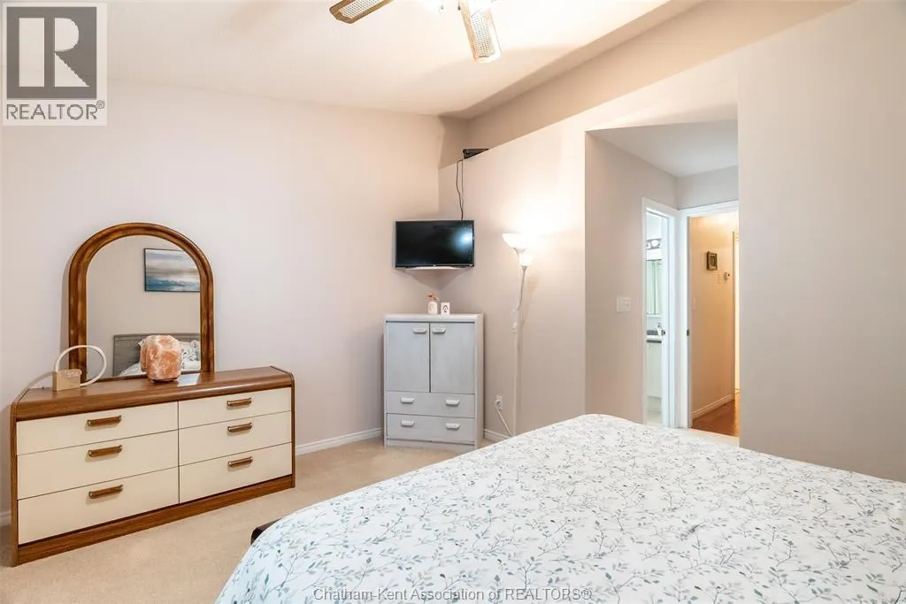 154 Semenyn AVENUE Unit# 24