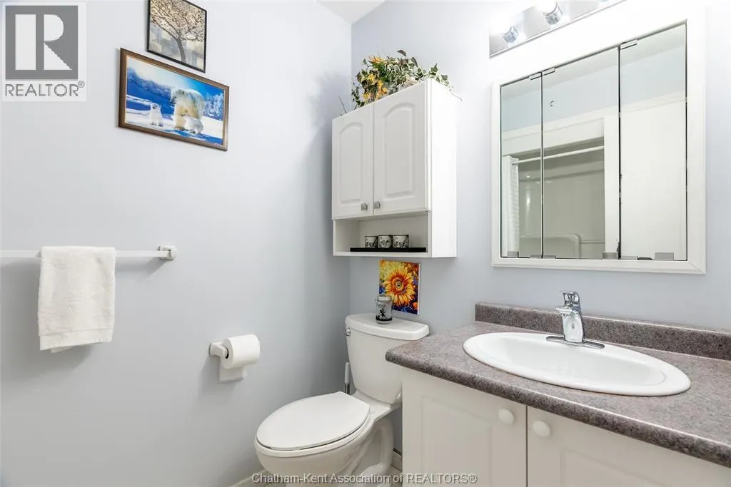 154 Semenyn AVENUE Unit# 24