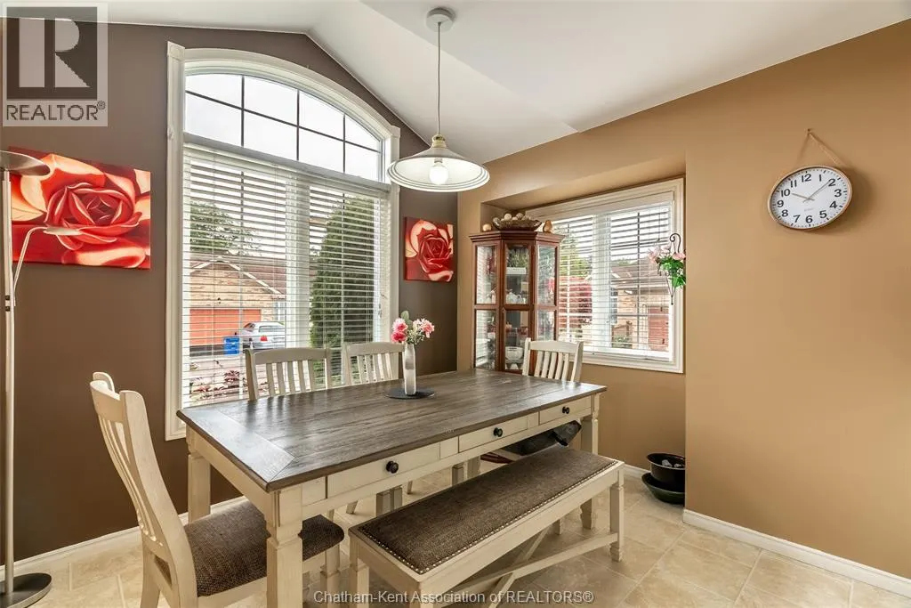 154 Semenyn AVENUE Unit# 24