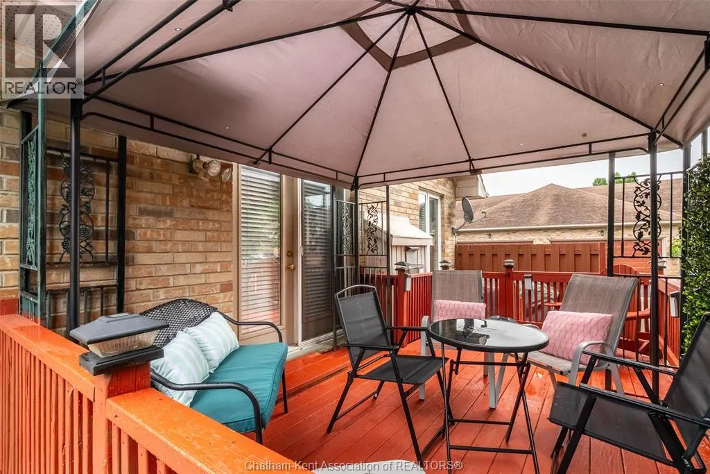 154 Semenyn AVENUE Unit# 24
