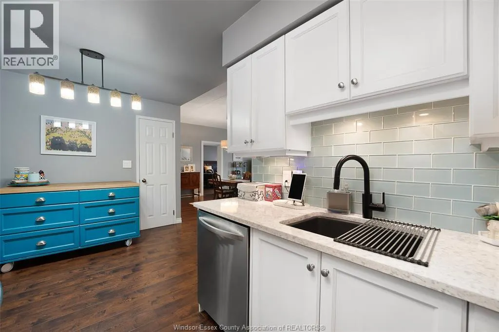 4789 RIVERSIDE DRIVE East Unit# 203