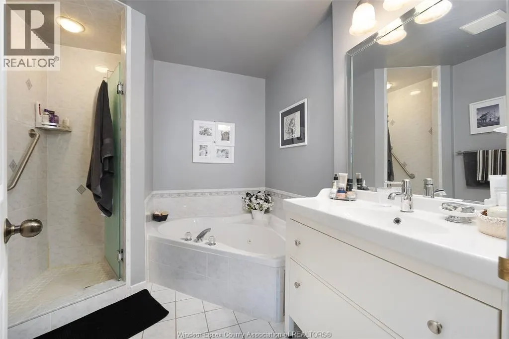 4789 RIVERSIDE DRIVE East Unit# 203