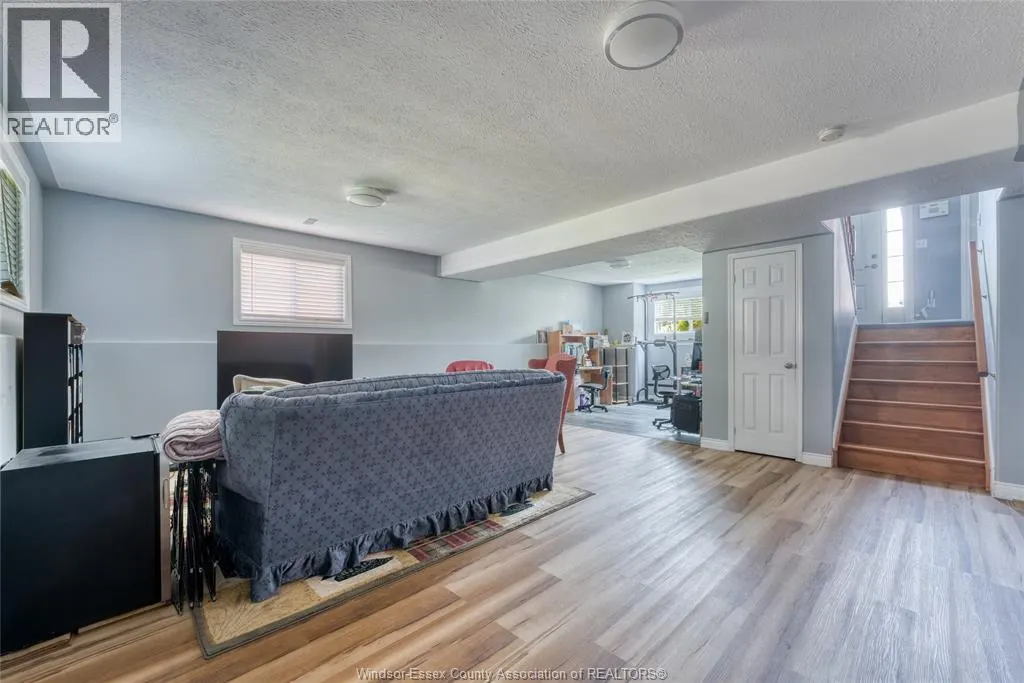 24 BRIARWOOD